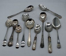 S-1570 11 verschiedene kleine Löffel, Antik England, versilbert