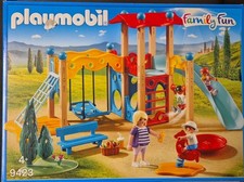 Playmobil 9423 Family Fun Großer Spielplatz mit Figuren