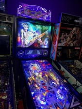 Williams Flipper "The Machine Bride of PinBot" / DP 2.0 / High End restauriert !