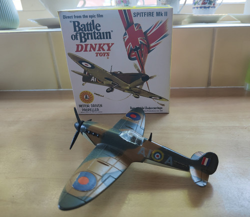 Dinky toys 719 spitfire - toys,