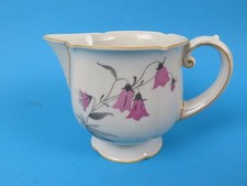 Royal Bayreuth Bavaria Milchkännchen US Zone Porzellan rosa Glockenblume 9,5 cmH