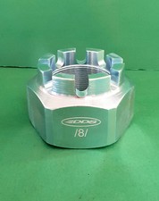 DIN 935 Kronenmutter Güte 8