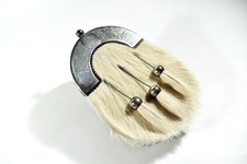 Schottland Highland Kilt SPOORAN ° Rinderleder + Fell ° Blende keltischer Dekor