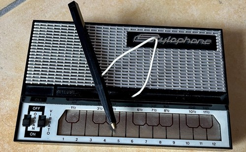Dubreq stylophone synthesizer - dubreq,