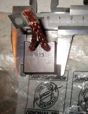 NOS 4 original Kohlebürsten Jungheinrich Ameise Stapler 0871077 087 1077