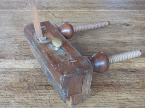 Alter hobel aus - hobel,