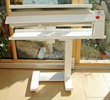 MIELE KLAPP-BÜGELMASCHINE