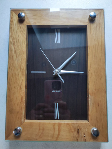 Wanduhr aus holz und glas - holz,