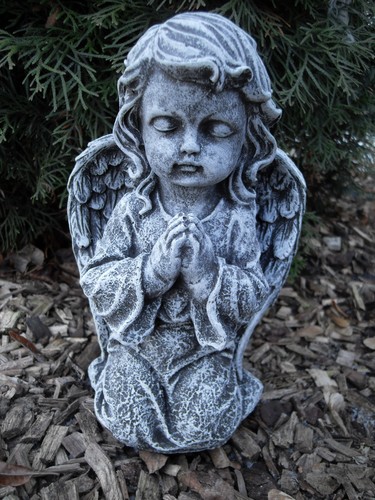 Steinfigur engel kniend - steinfigur,