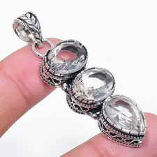 Handgefertigter weißer Topas