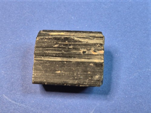 Schwarzer turmalin aus - schwarzer,