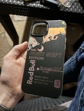 Red bull night shift Hülle