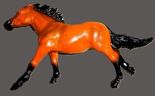 RAR Alt SCHLEICH PFERD Horse FELL BRAUN  MÄHNE SCHWEIF SCHWARZ Trakehner