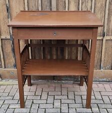 Schöner Schreib - Stehpult mit Schublade in Weichholz um 1900