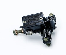 Hauptbremszylinder, vorne