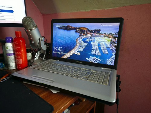 Toshiba satellite l550 - toshiba,