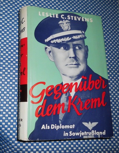 Buch gegenüber dem kreml - buch, kreml"