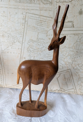 Handgeschnitzte gazelle hirsch - gazelle,