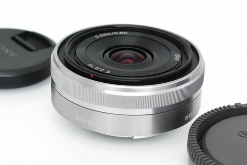 Sony 16mm 8 - f2.8, sel16f28