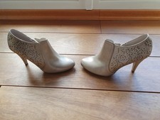 Schicke Stiefeletten EU40 matt