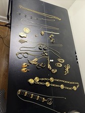 Vintage Women’s Gold Tone