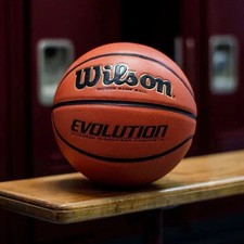 WILSON Men's Evolution Game