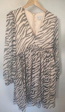 H&M Damen Kleid Kurz M  Leo