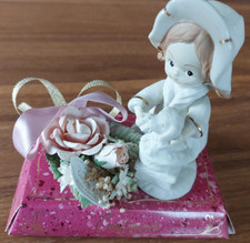 Figur Mädchen mit Hund auf  Konfiserie - Schachtel