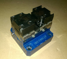 SCHUNK KSP100 400101 Maschinenschraubstock KTR100 5Achsspanner Kraftspannblock