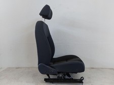 VW Golf Plus 5M Sitz Fahrersitz Autositz vorn links Stoff TEXT BILDER