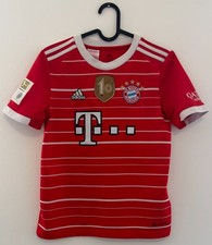 FC Bayern München, Trikot und