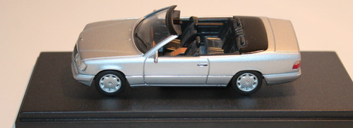 Modellauto mercedes 320 - modellauto,