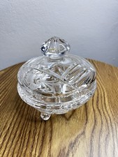 Zuckerdose aus Bleikristall – mit Deckel und kleinen Füßchen, ca. 13 × 13 cm