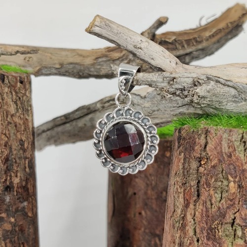 Rundschliff granat edelstein - rundschliff,