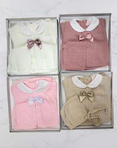 Neugeborenes baby mädchen - neugeborenes,