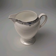 Wedgwood Amherst  Milchkännchen 