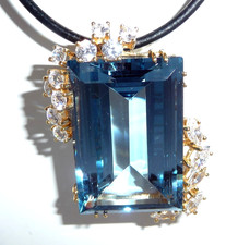 Anhänger 750 Gold Blautopas London Blue 53,60 ct. mit Zirkonia 21,6 Gramm 39 mm