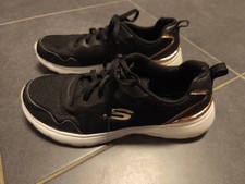 Skechers Damen Sneaker Gr. 40 Lite Weight Schwarz mit gold .Sehr guter Zustand 