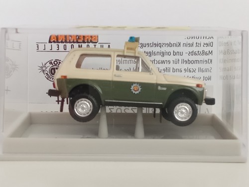Am82 brekina lada niva vopo - am82,