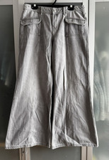 H&M Divided Jeans mit weitem