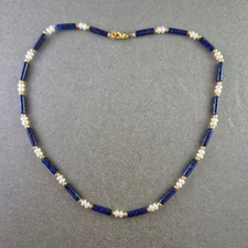 Edle Halskette mit Lapis und Perlen – Blauer Stein trifft Eleganz