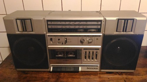 Sanyo m9825 m9825k - k, boombox