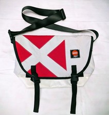 360° Umhängetasche aus