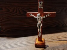Jesus am Kreuz Holzkreuz Kreuz