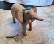 Uralt Elefant Pappmache