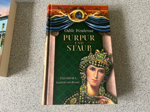Purpur und staub von - purpur,