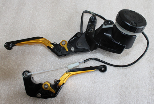 Aprilia tuono 1000 11 - aprilia,