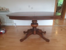 ausziehbarer Warrings-Esstisch (oval) mit sechs Stühlen