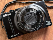 N NEUWERTIG Nikon COOLPIX