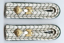 Paar orig. Schulterstücke